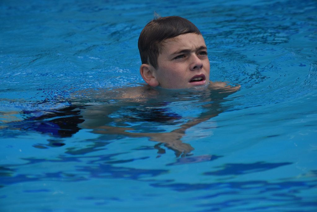 Test du seau pour détecter une fuite de piscine